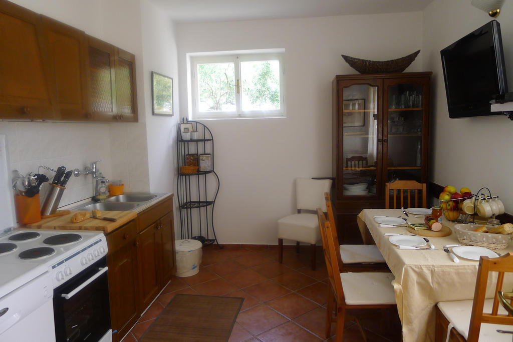 Apartments Lorenandreja ラブ 部屋 写真